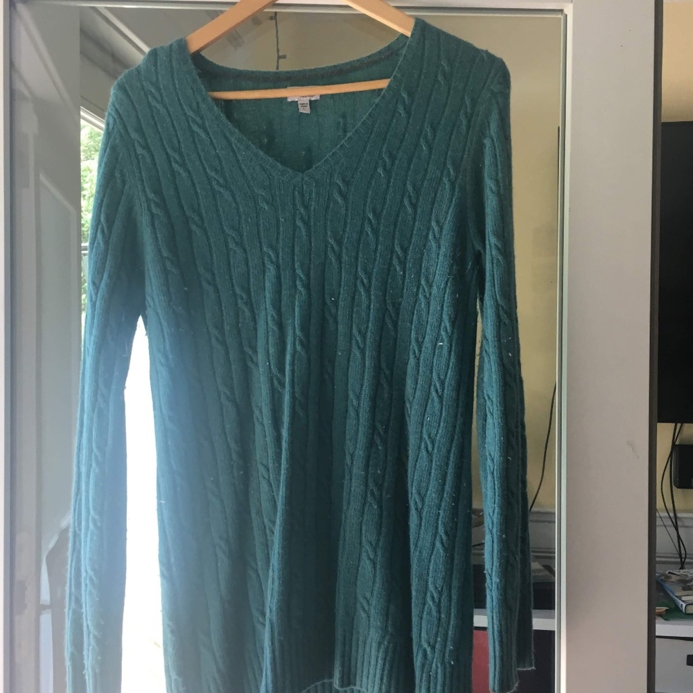 Mimi Maternity teal sweater